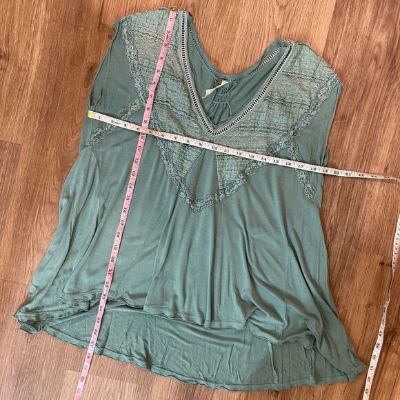 Free People Into the Night Green Tiered Short Sleeve Tee Size XS Oversized - Picture 9 of 10